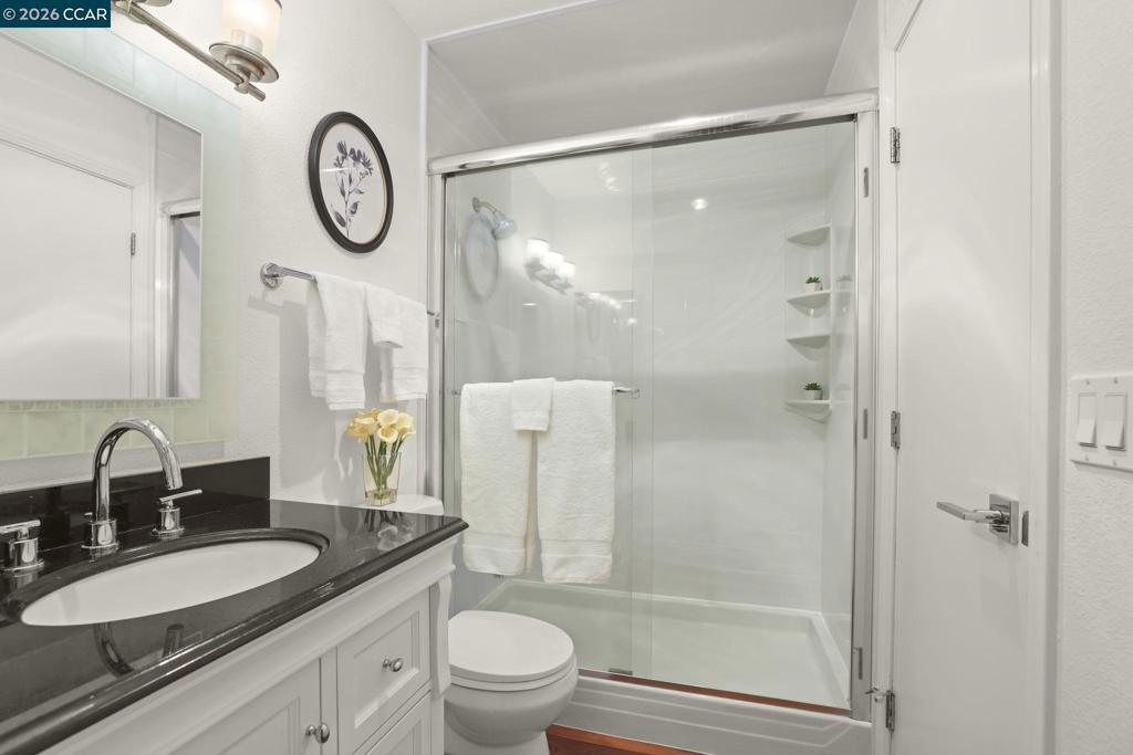 470 N Civic Dr 505 Property Photo 15