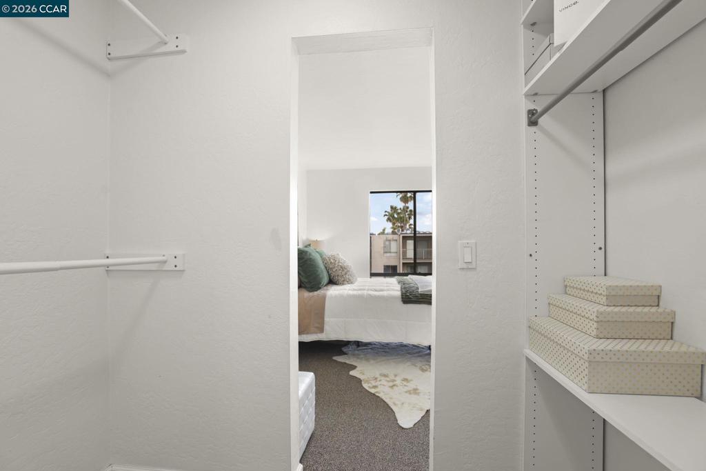 470 N Civic Dr 505 Property Photo 16