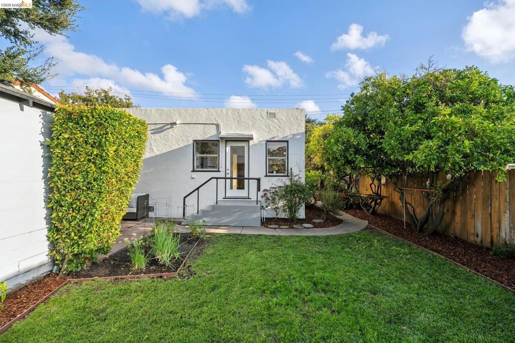 934 Estudillo Ave Property Photo 43