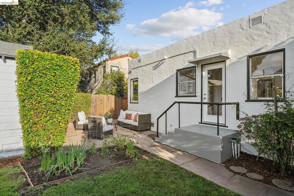 934 Estudillo Ave Property Photo 44
