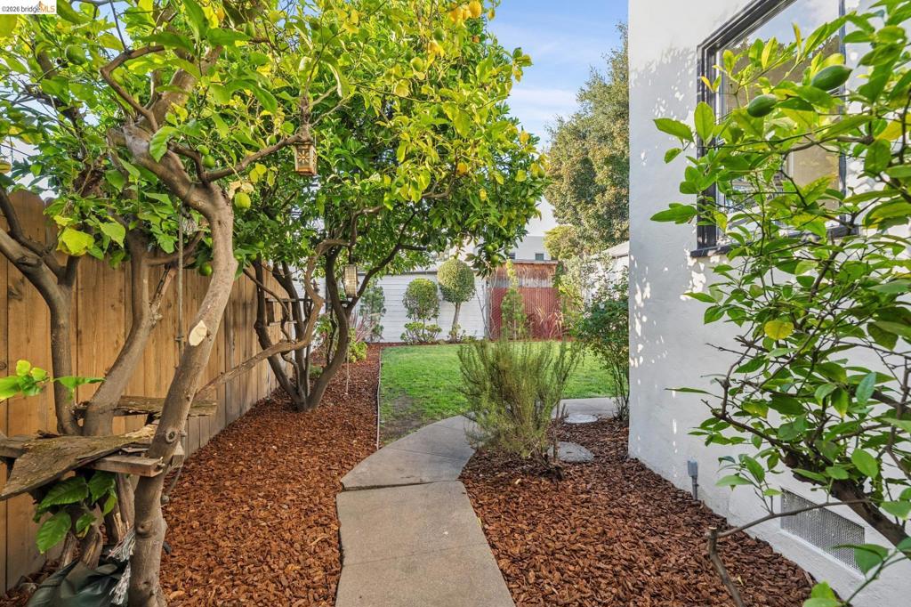 934 Estudillo Ave Property Photo 46