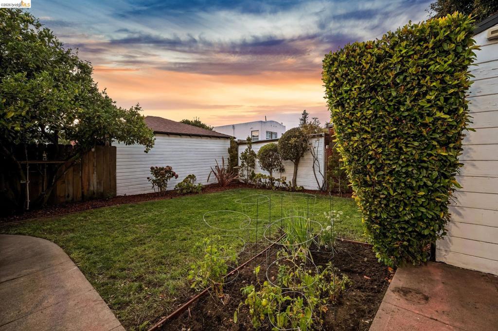 934 Estudillo Ave Property Photo 61