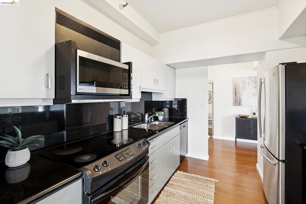 6363 Christie Avenue 2017 Property Photo 18