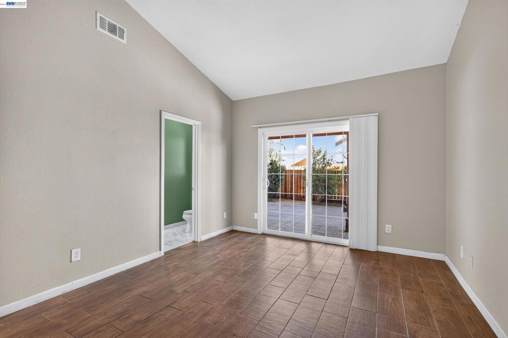 152 Chardonnay Street Property Photo 12