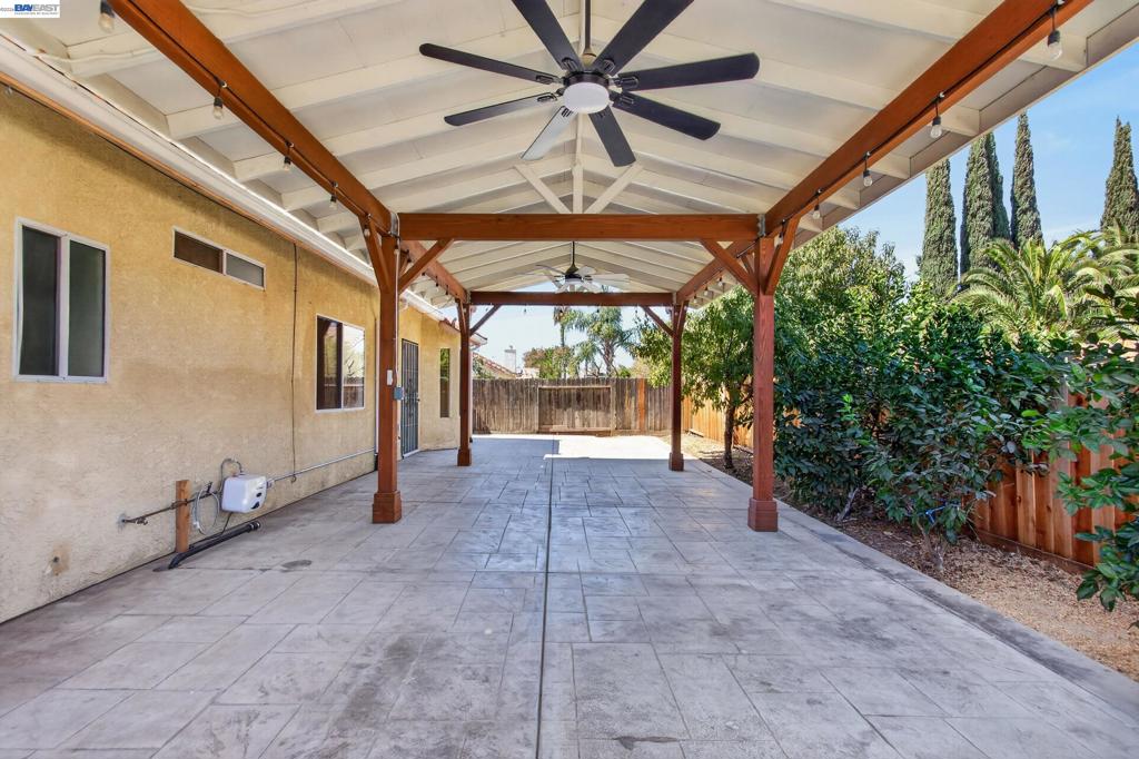 152 Chardonnay Street Property Photo 34