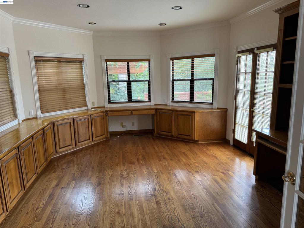 4495 Deer Ridge Road Property Photo 5