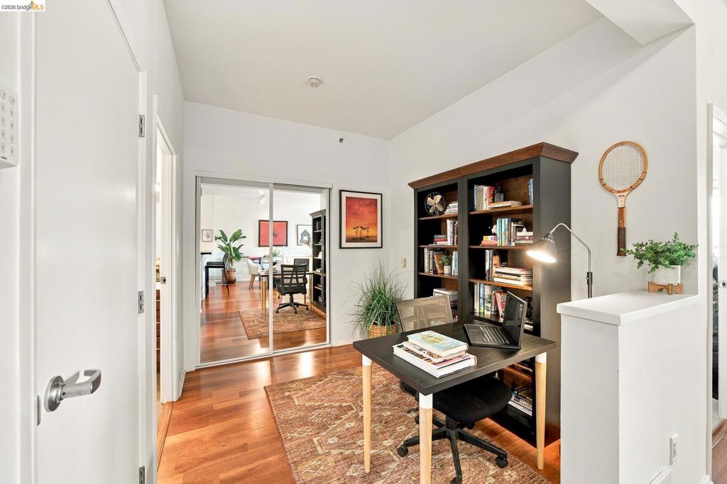 1 Lakeside Dr 607 Property Photo 16