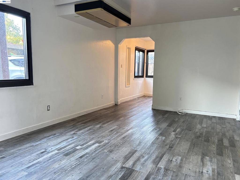 45 Sutter Street Property Photo 3