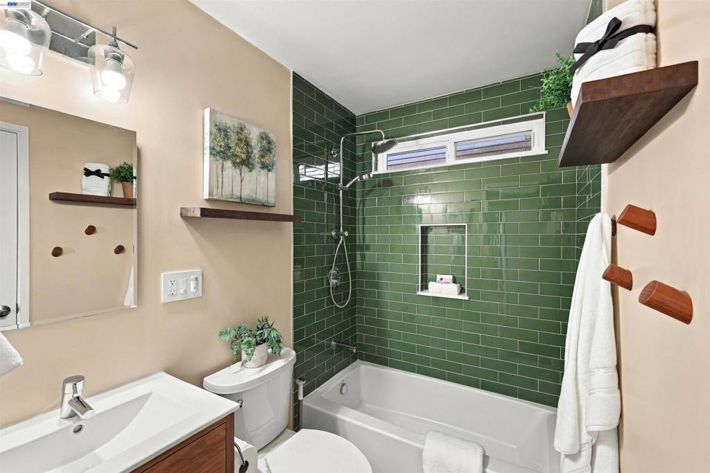 1337 Excelsior Ave. Property Photo 21