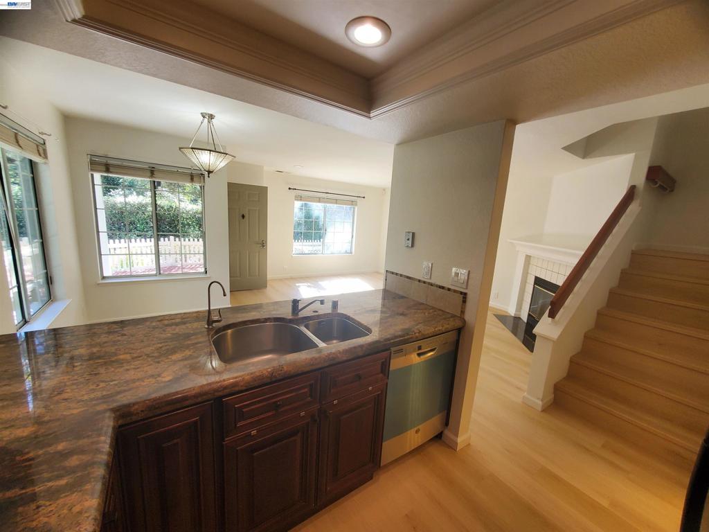 7432 Oxford Cir Property Photo 14