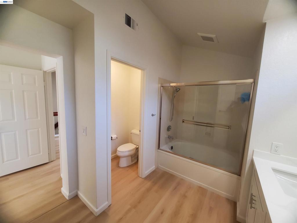 7432 Oxford Cir Property Photo 25