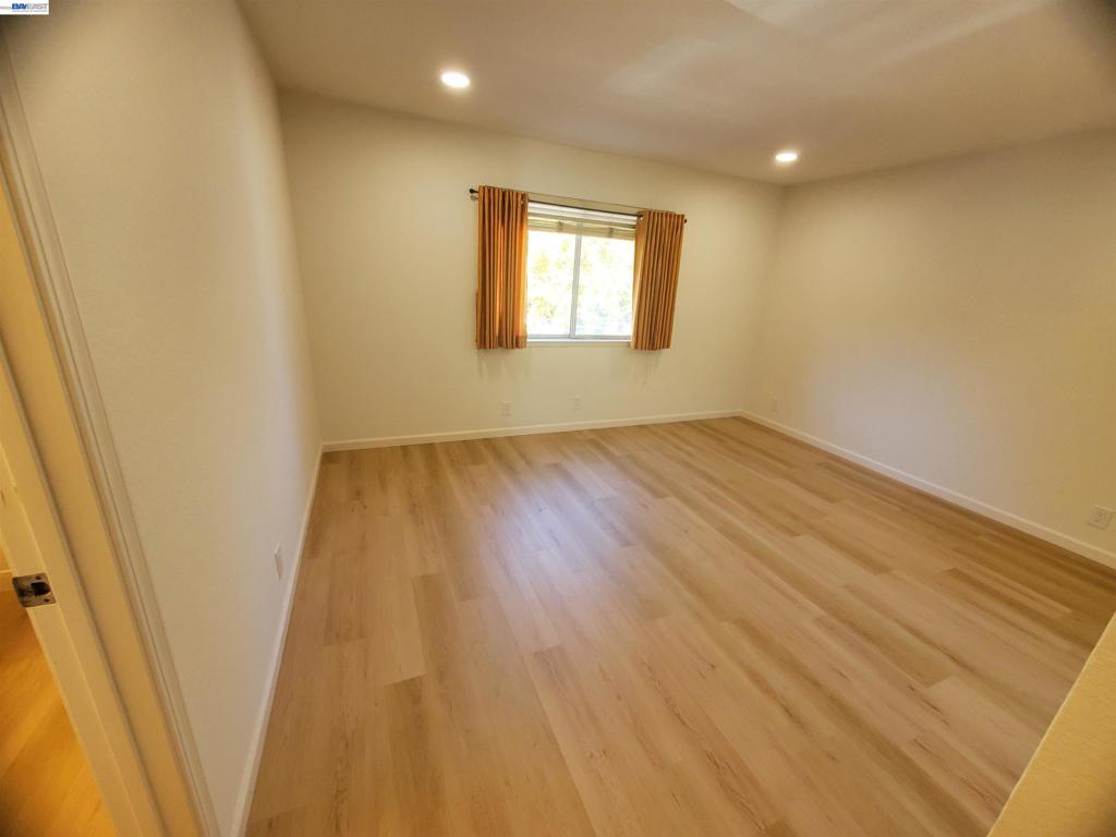 7432 Oxford Cir Property Photo 27
