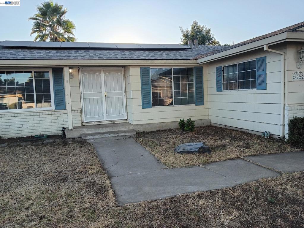 8225 Saratoga Way Property Photo 1