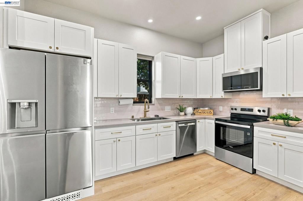 2633 Regent Rd Property Photo 17