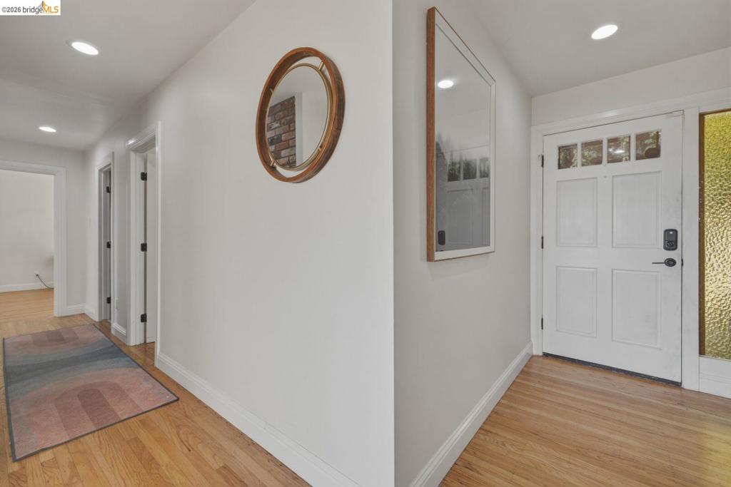 8011 Sunkist Dr Property Photo 10