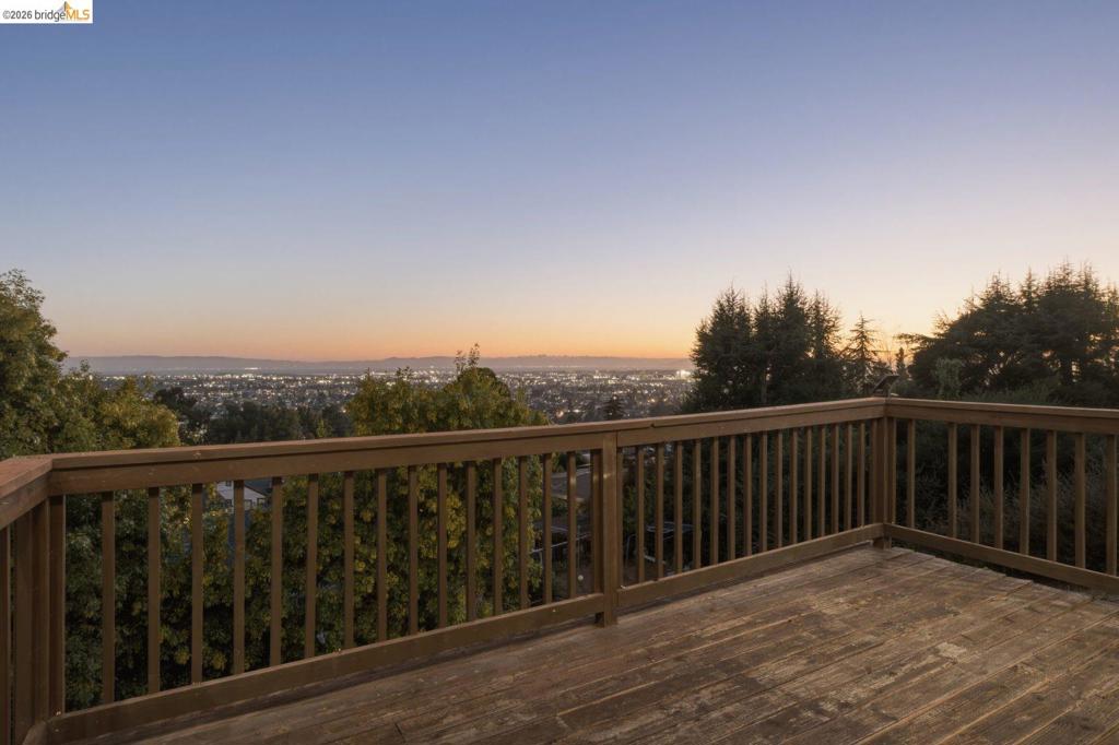 8011 Sunkist Dr Property Photo 35