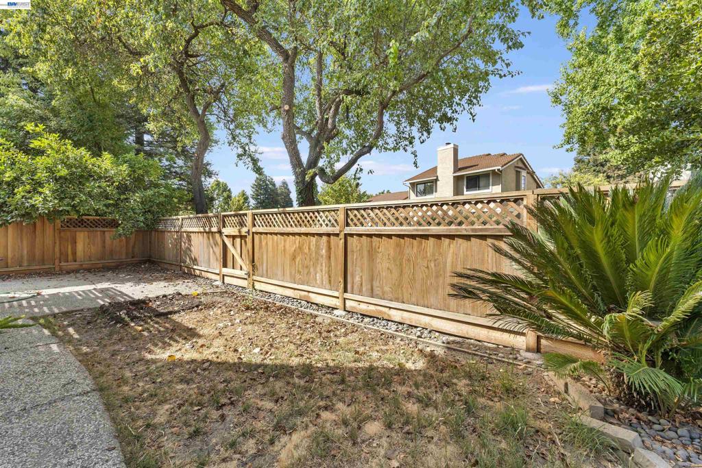 4887 Kimberley Cmn Property Photo 29
