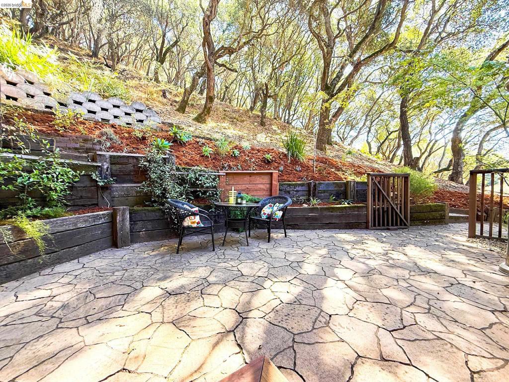 5250 Leona Street Property Photo 38