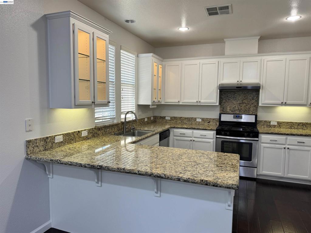 6042 W Branch Rd Property Photo 6