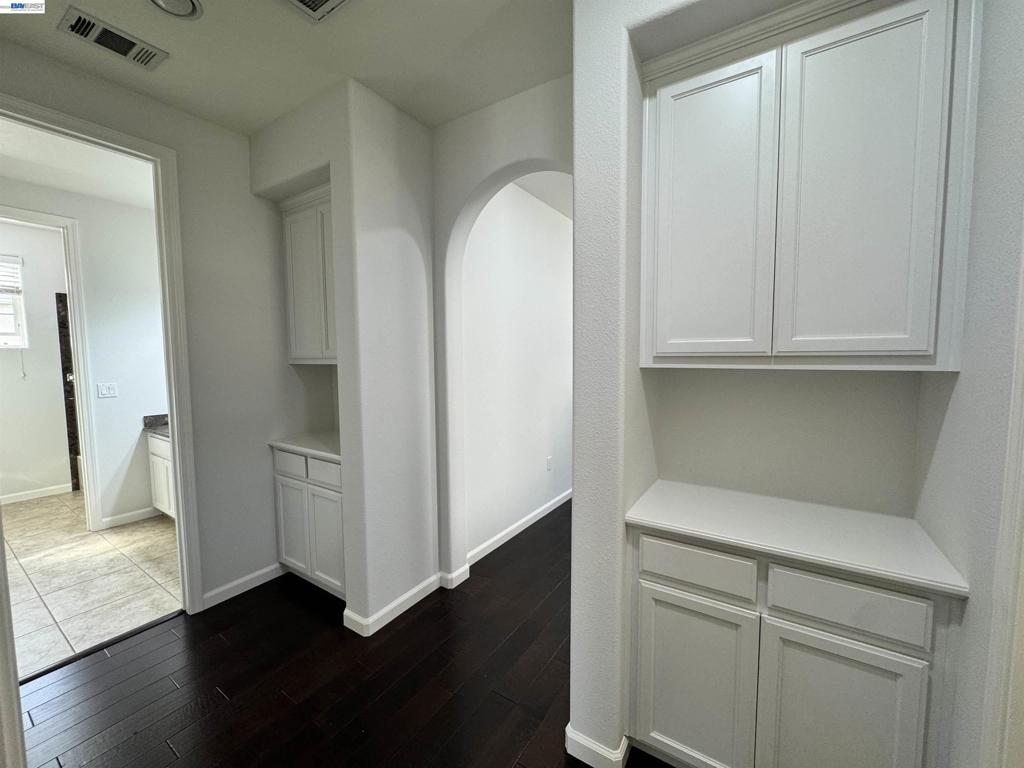 6042 W Branch Rd Property Photo 12