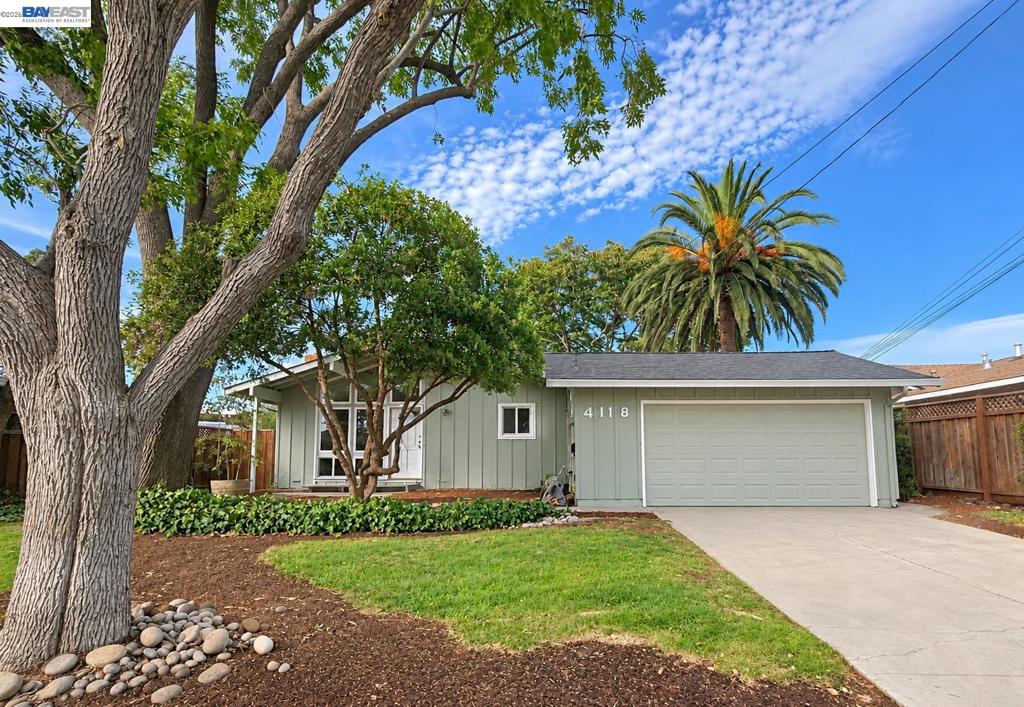 4118 Stanford Way Property Photo 1