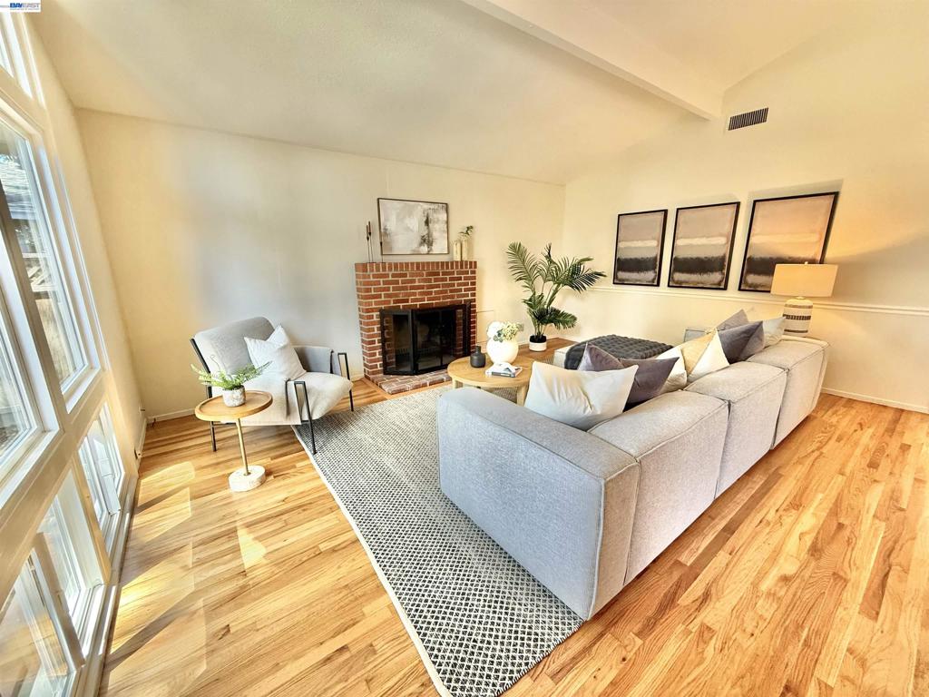 4118 Stanford Way Property Photo 6