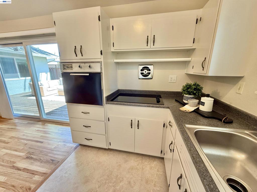 4118 Stanford Way Property Photo 19