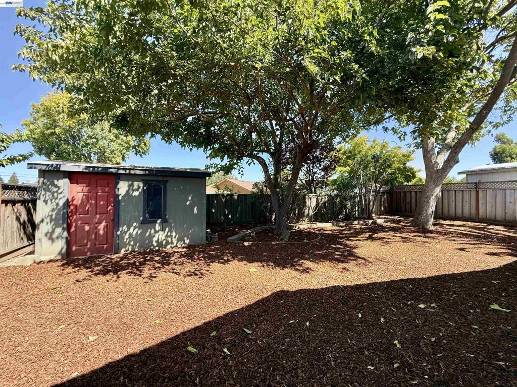 4118 Stanford Way Property Photo 39