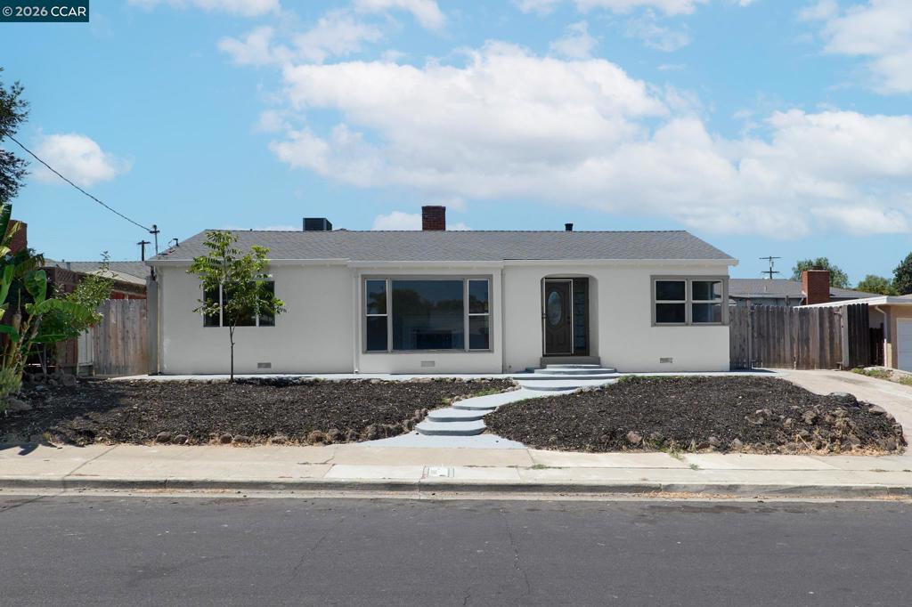 103 Cataline Ave Property Photo 1