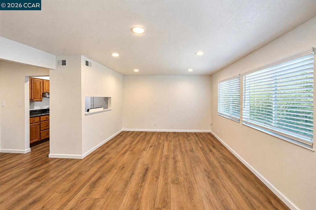 1416 Del Rio Cir B Property Photo 8