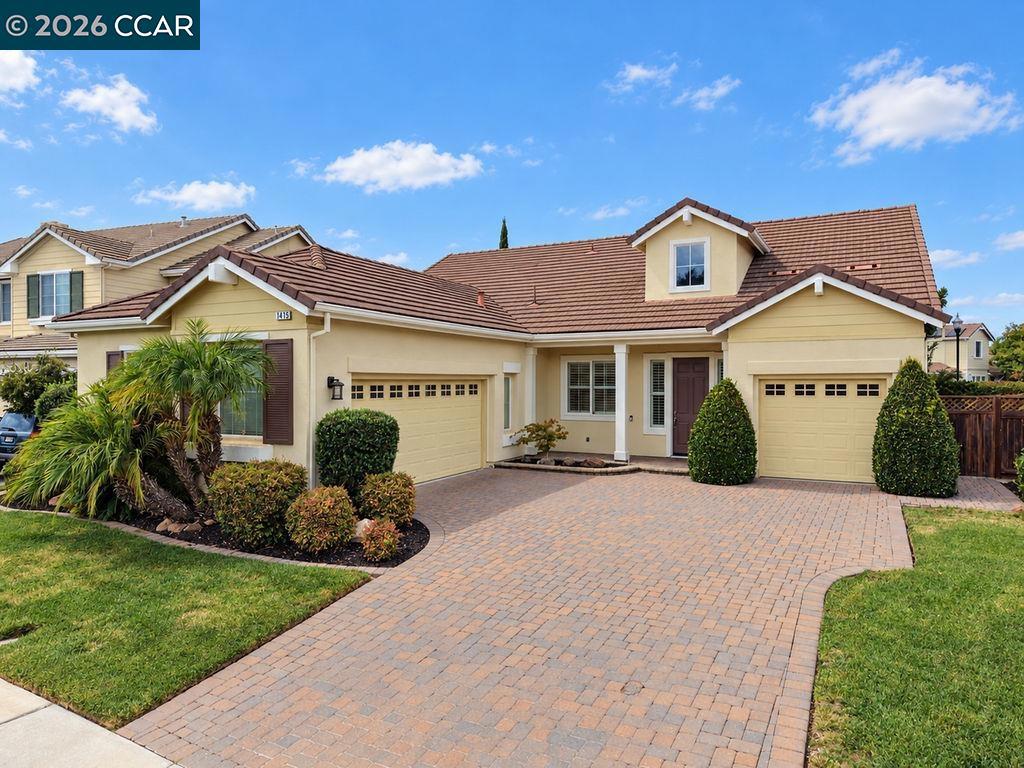 1415 Charisma Way Property Photo 1