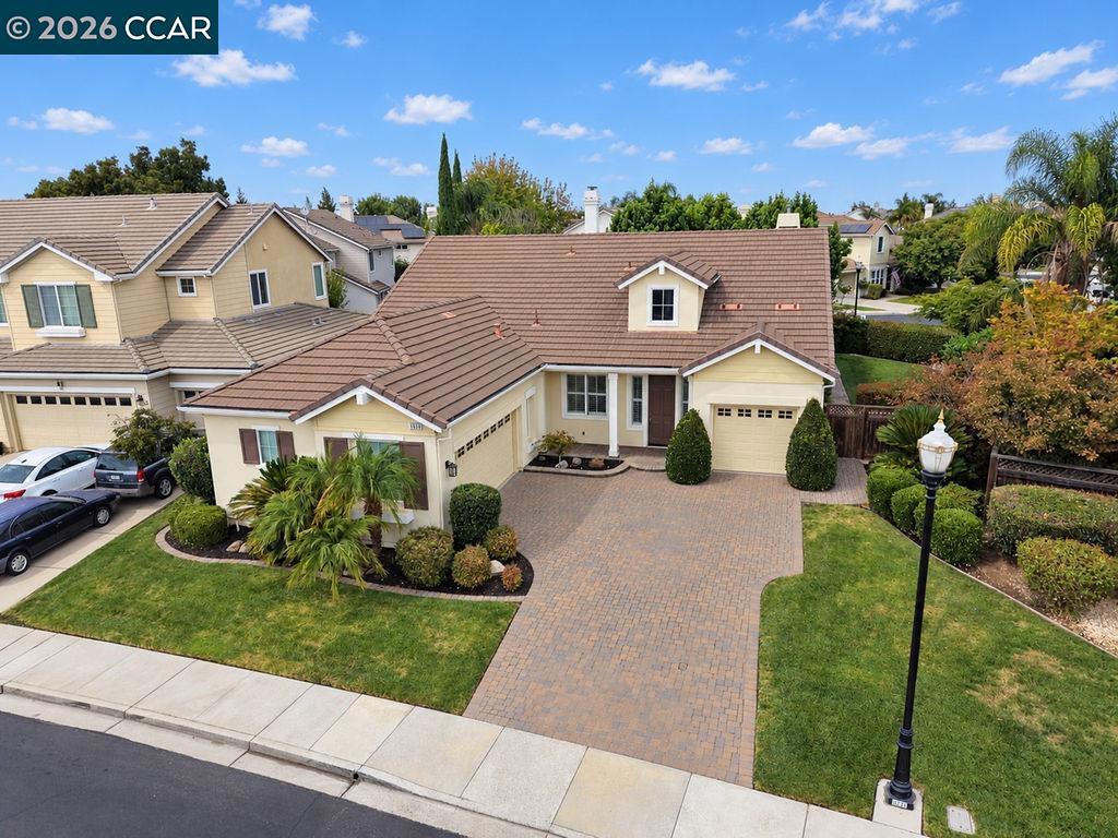 1415 Charisma Way Property Photo 35