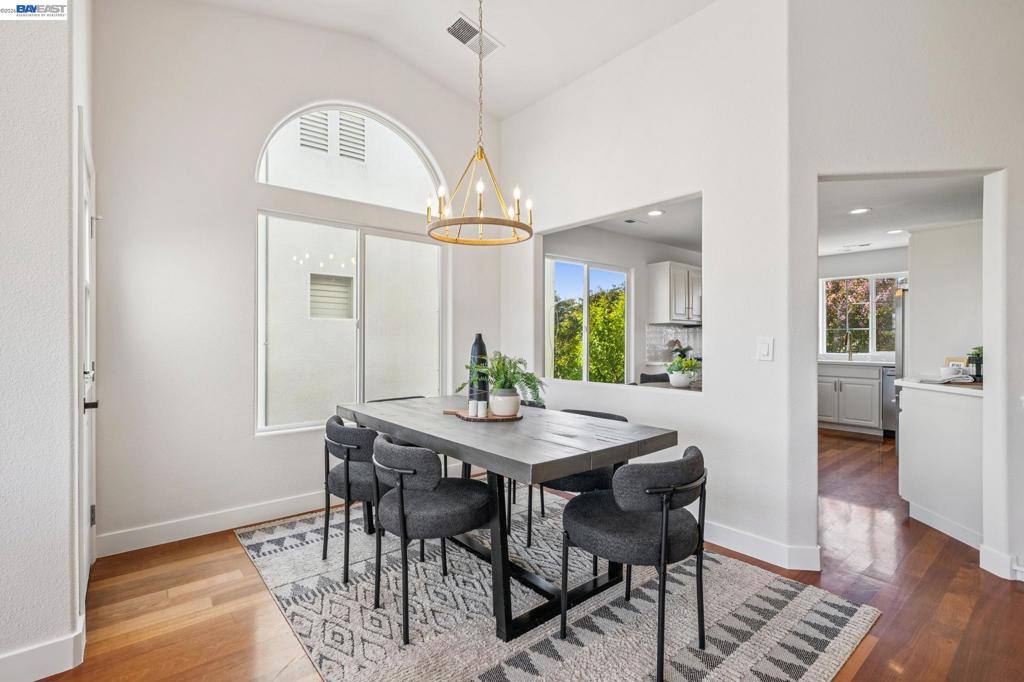 444 Chelsea Xing Property Photo 14