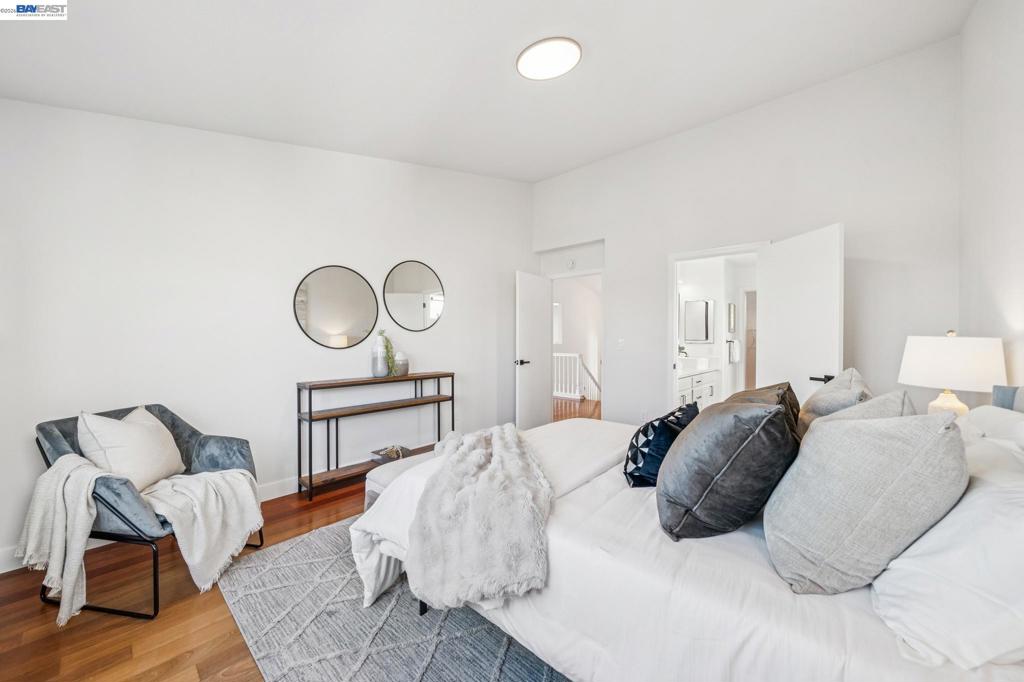 444 Chelsea Xing Property Photo 29