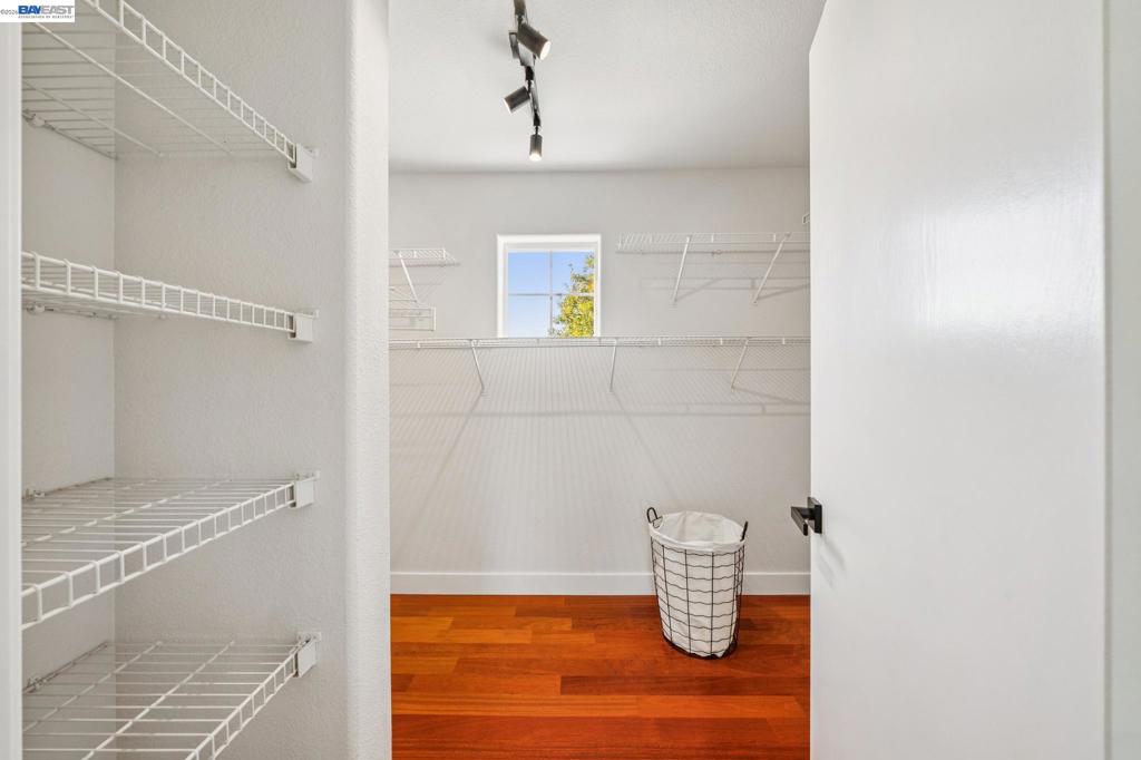444 Chelsea Xing Property Photo 35