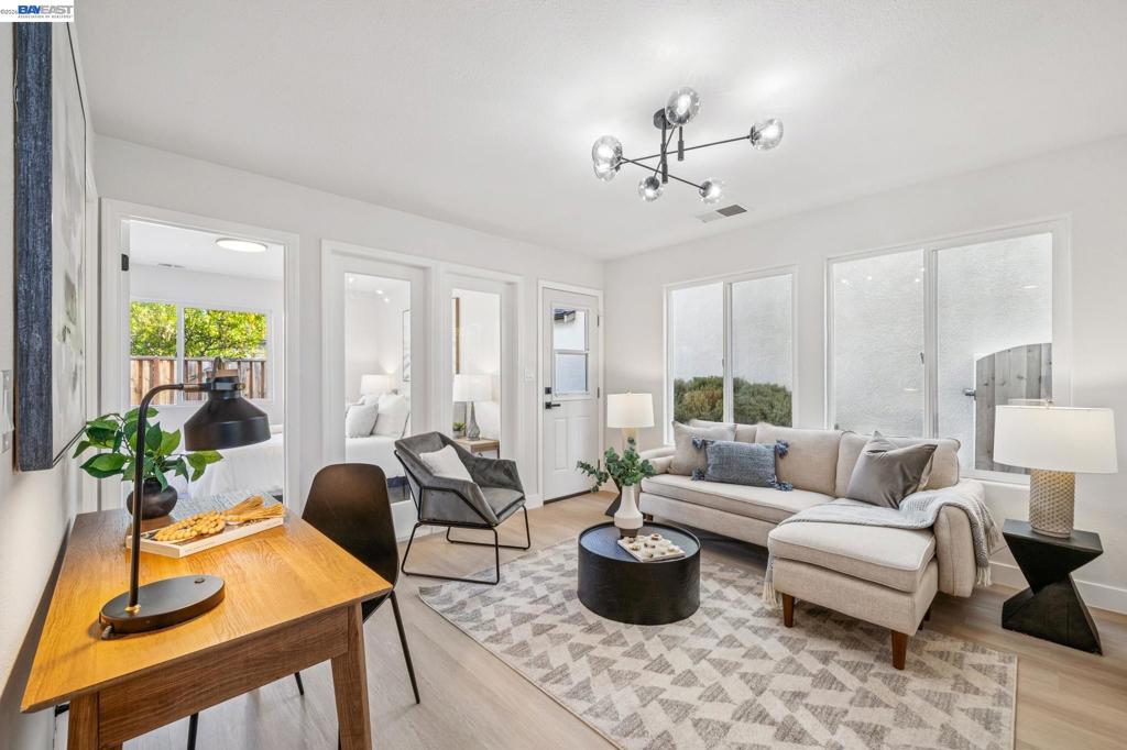 444 Chelsea Xing Property Photo 39