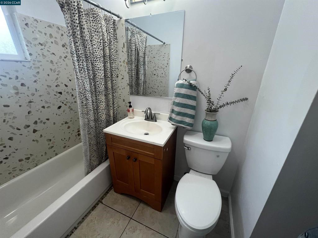 852 Sheridan St Property Photo 18