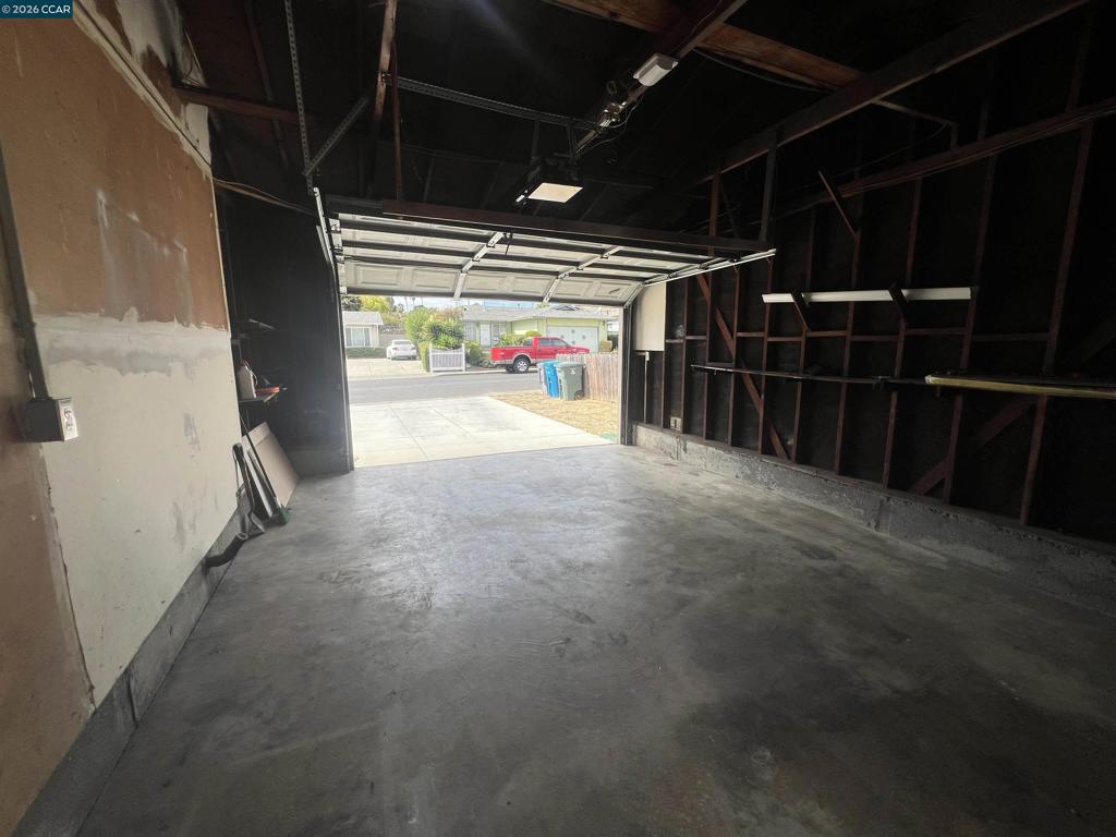 852 Sheridan St Property Photo 33