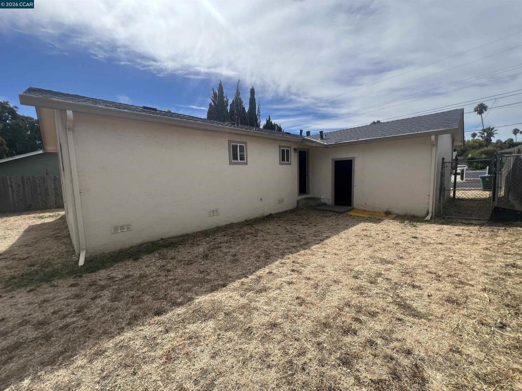 852 Sheridan St Property Photo 36