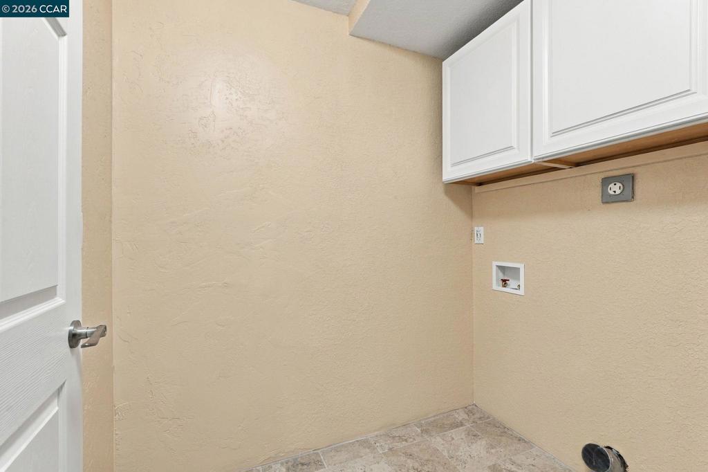 1719 Greentree Dr Property Photo 40