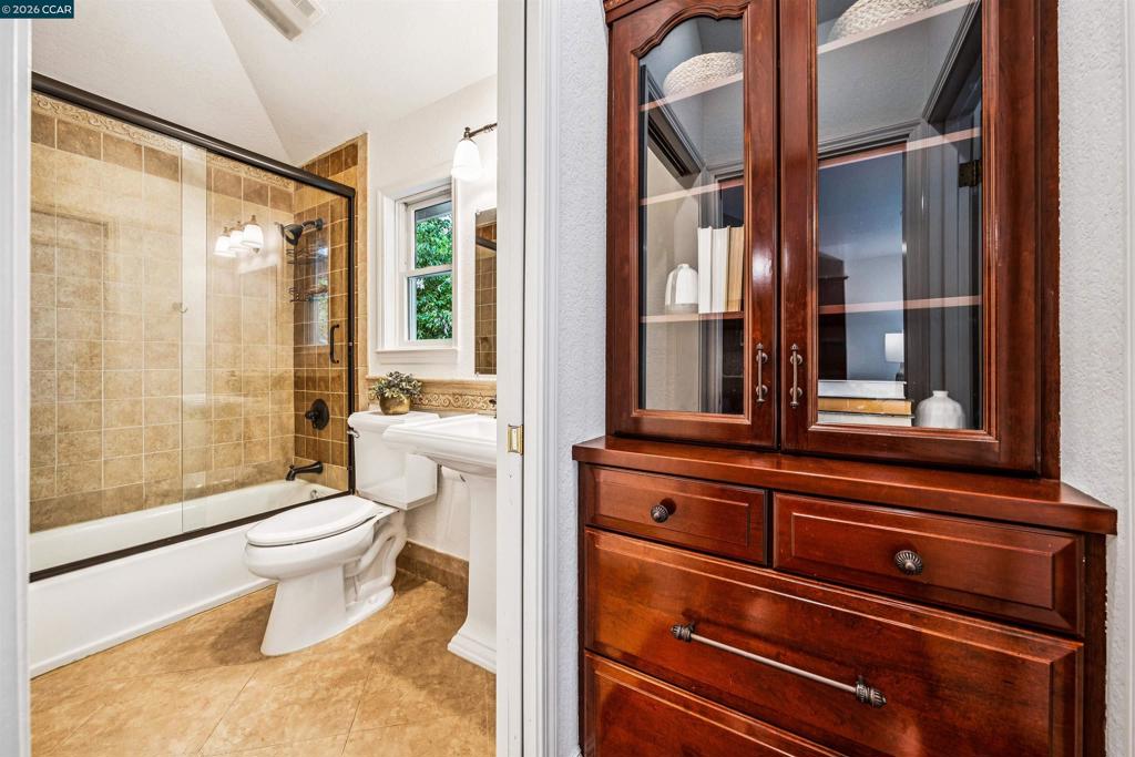 2175 Canyon Oak Ln Property Photo 60