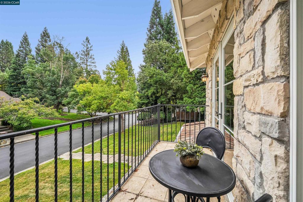 2175 Canyon Oak Ln Property Photo 67