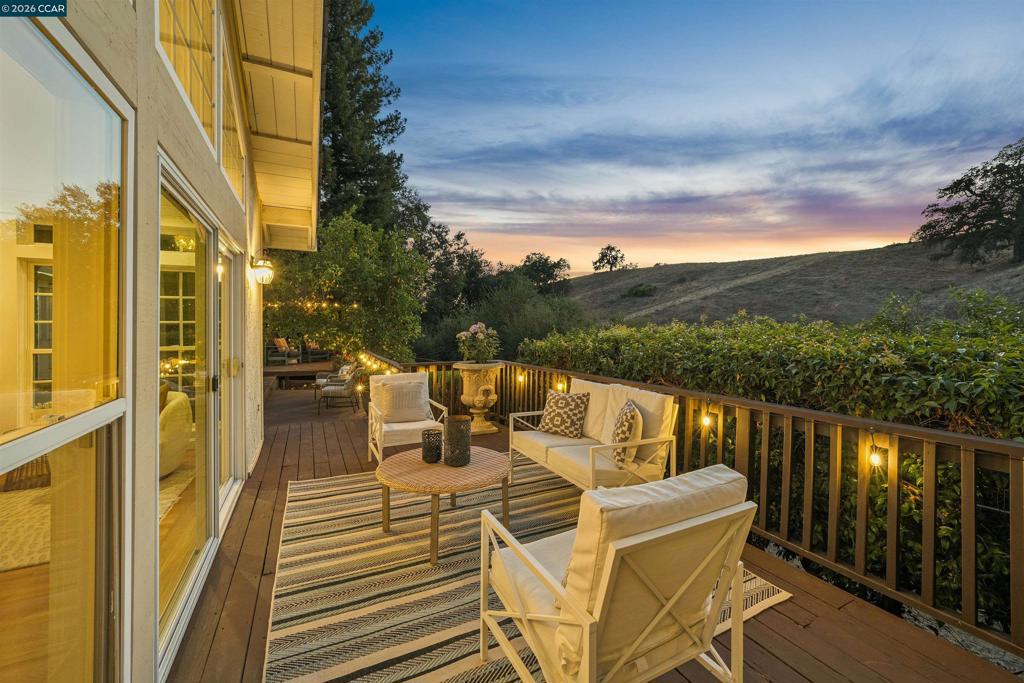 2175 Canyon Oak Ln Property Photo 84