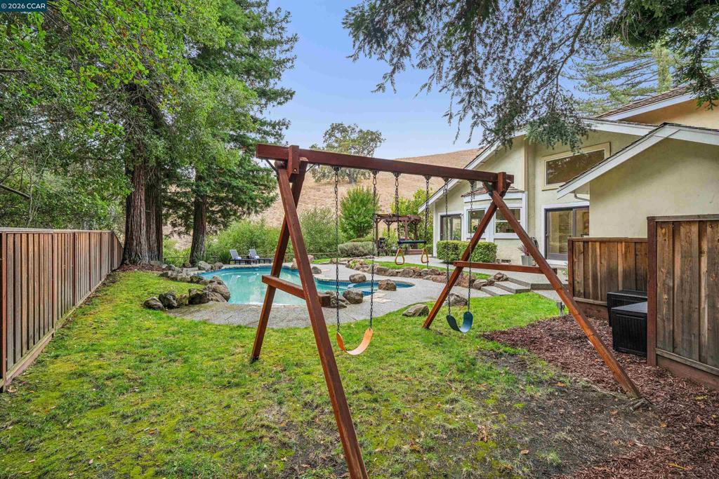 2175 Canyon Oak Ln Property Photo 97