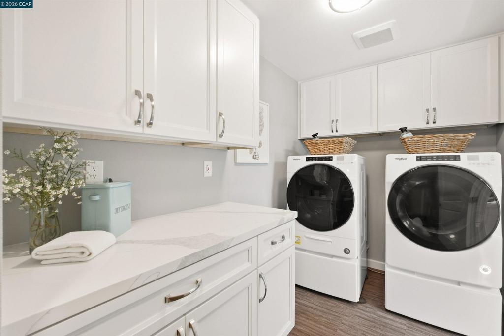 57 Lombardy Ln Property Photo 39