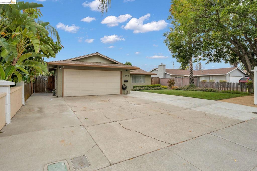 1240 Duffy Way Property Photo 2