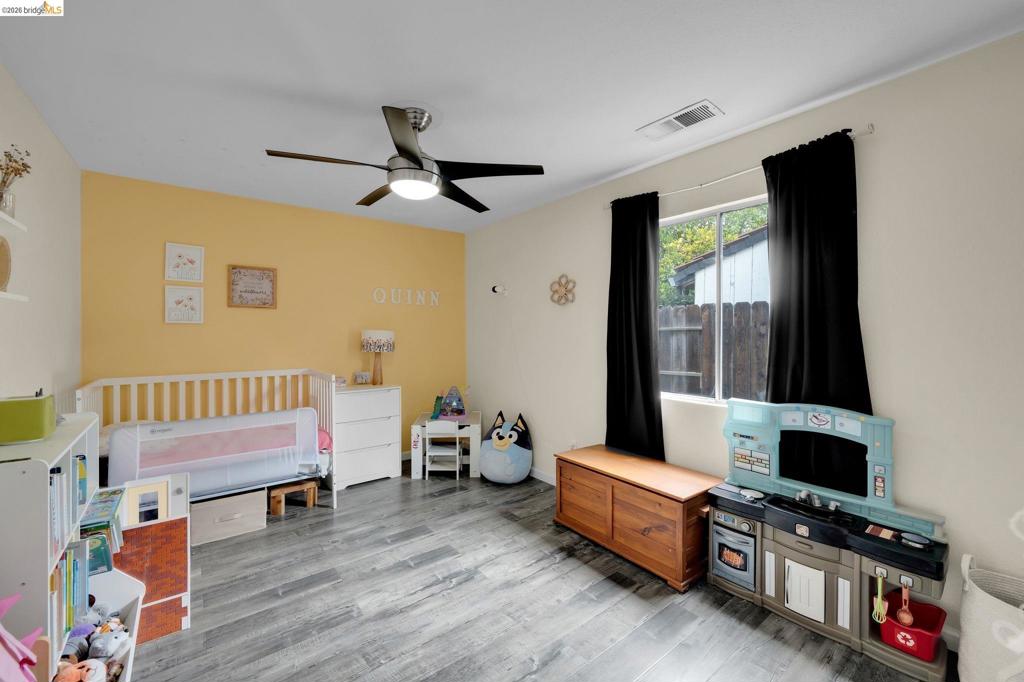 1240 Duffy Way Property Photo 18