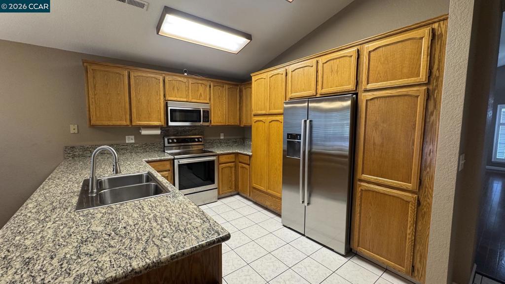 5113 Castlemaine Drive Property Photo 14
