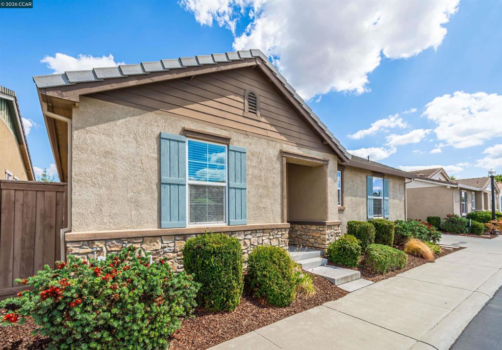 4512 Villa Del Paso Ln Property Photo 3