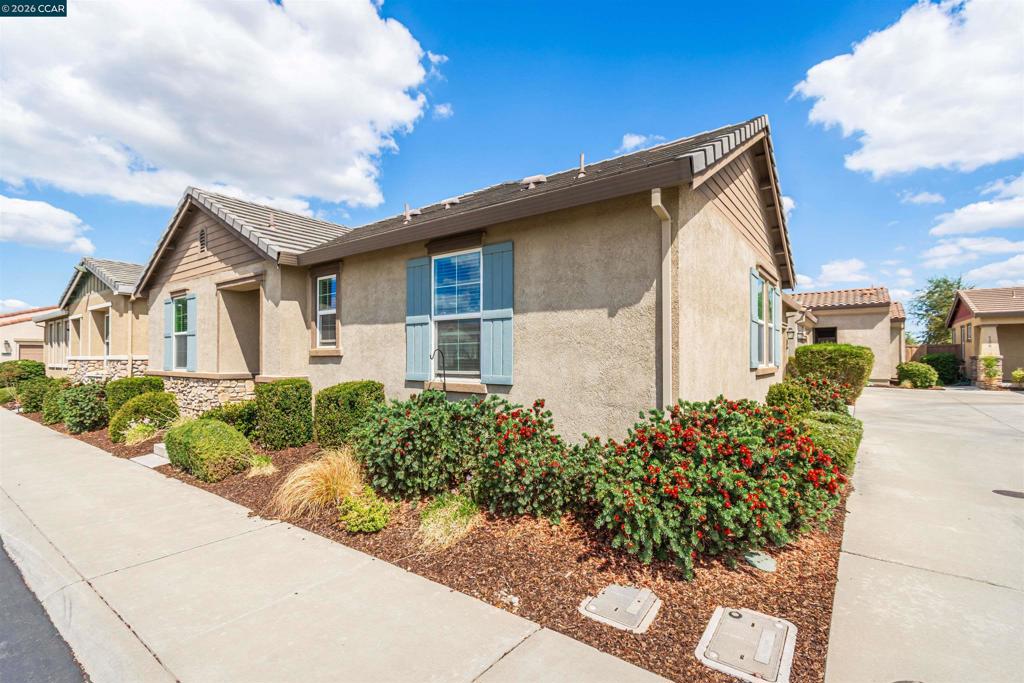4512 Villa Del Paso Ln Property Photo 4